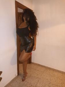 614689292: Chica busca chico en Salamanca