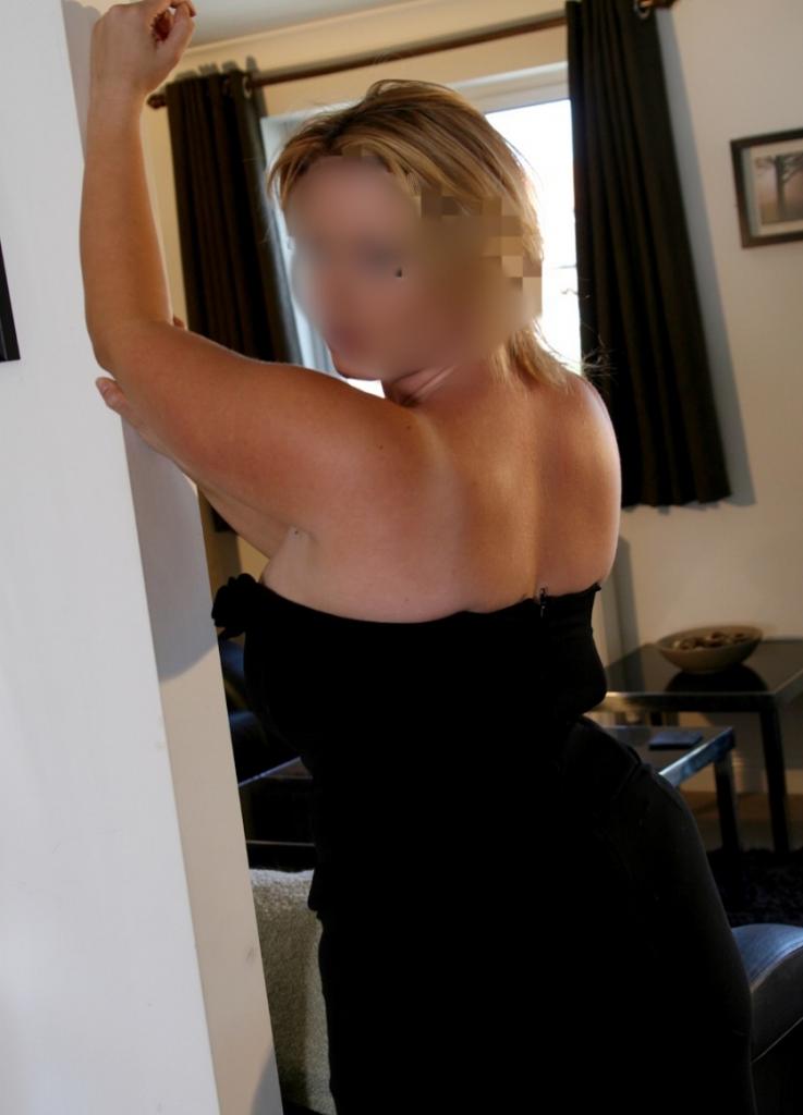 632146811: Chica busca chico en Zaragoza