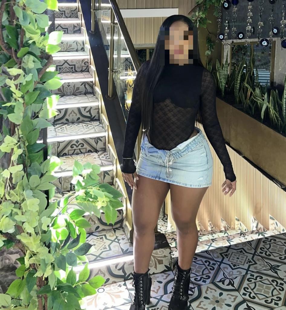 Chica busca chico en Cádiz: 