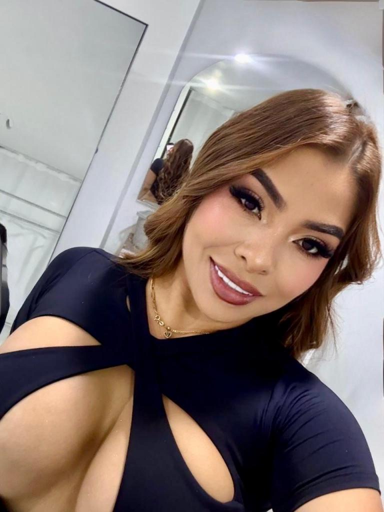 Chica busca chico en La Coruña: Chica busca chico