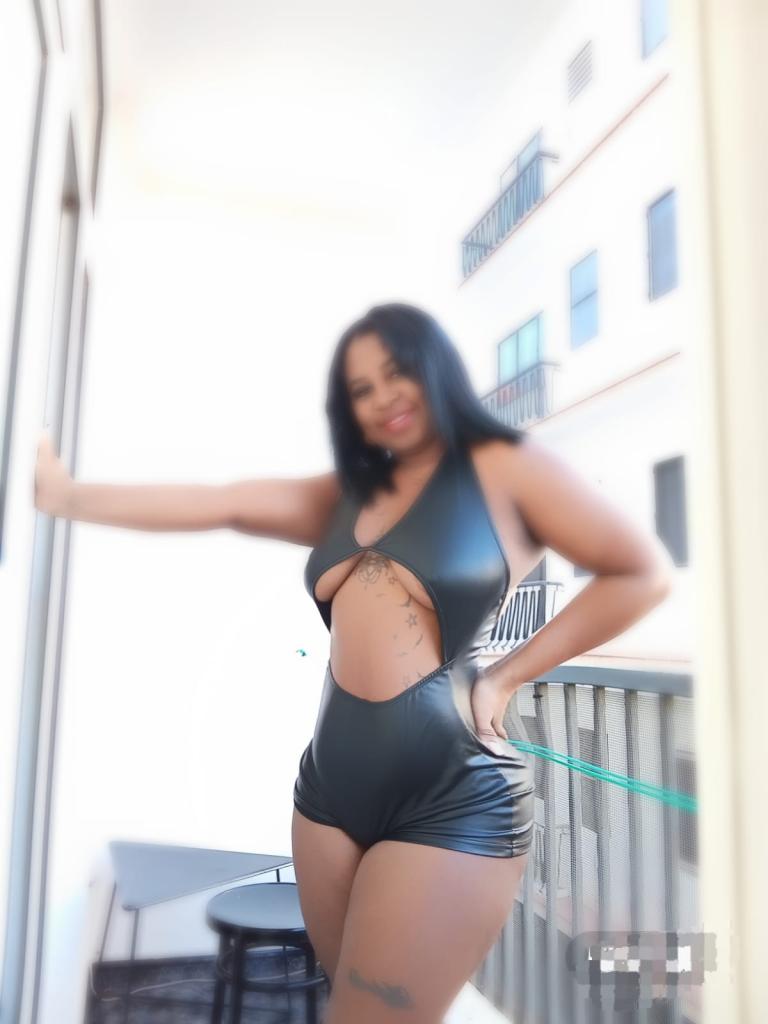 Chica busca chico en Tenerife: 