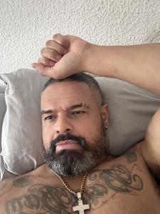 687716981: Chico busca chica en Barcelona