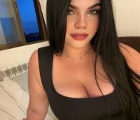 632769437: Chica busca chico en Barcelona