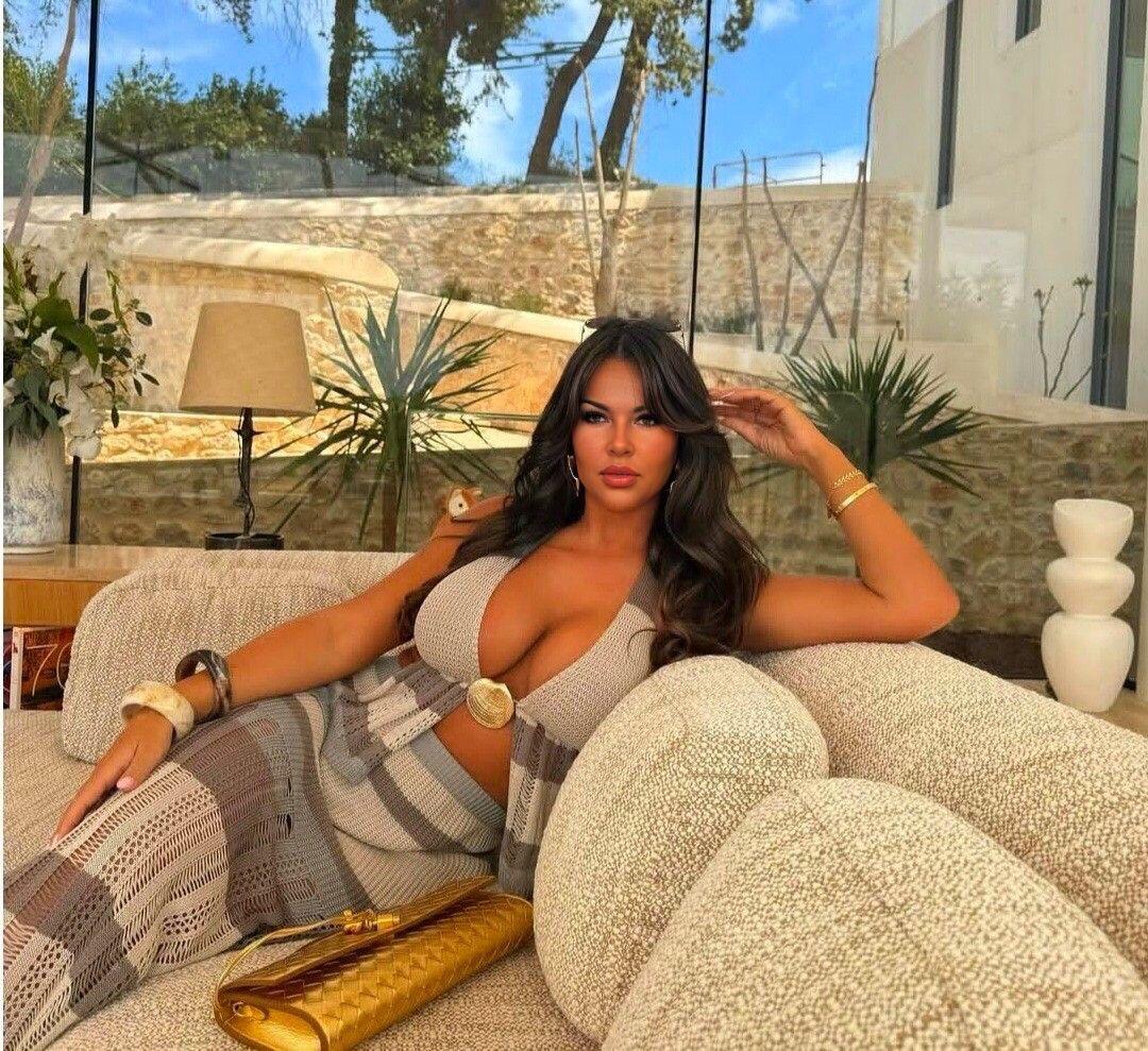 604491839: Chica busca chico en Madrid