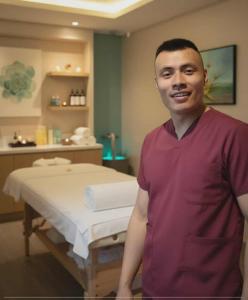 687745250: Chico busca chica en Valencia