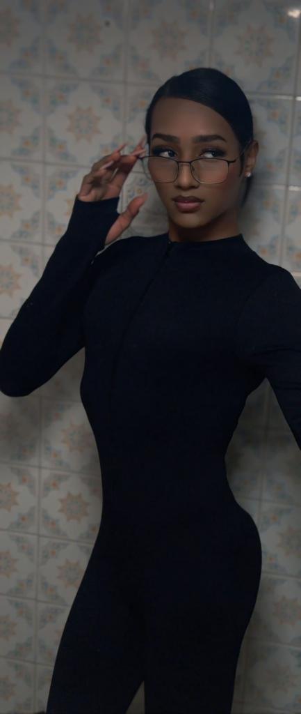 643989122: Transexual en La Rioja