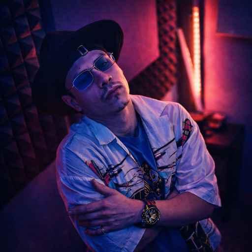 610322546: Chico busca chica en Madrid