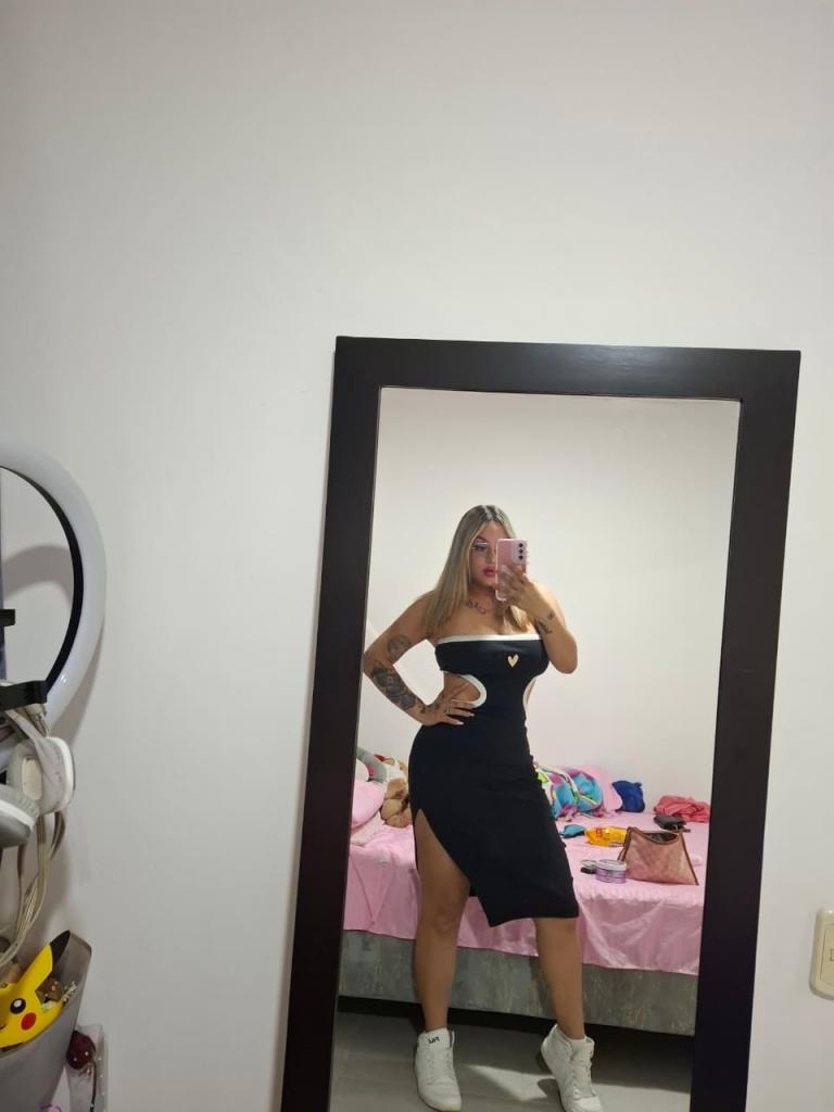 Chica busca chico en Almería: 