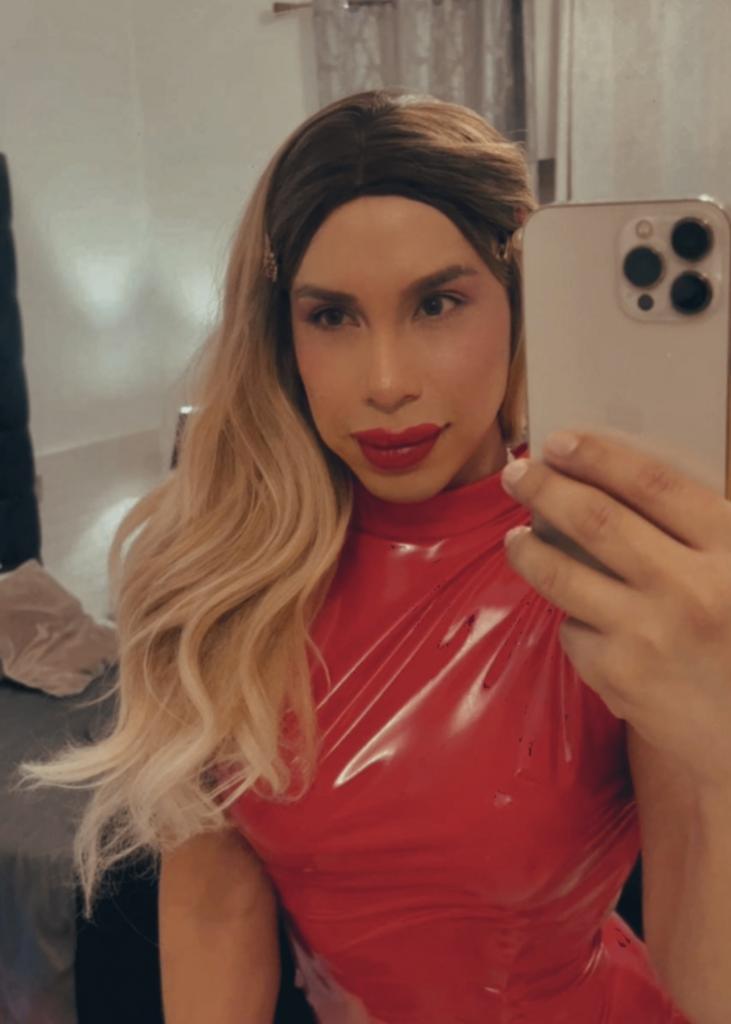 663016171: Transexual en León