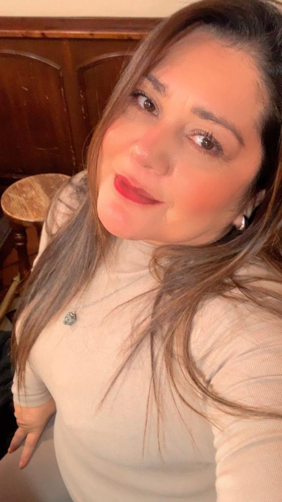 632924088: Chica busca chico en La Coruña