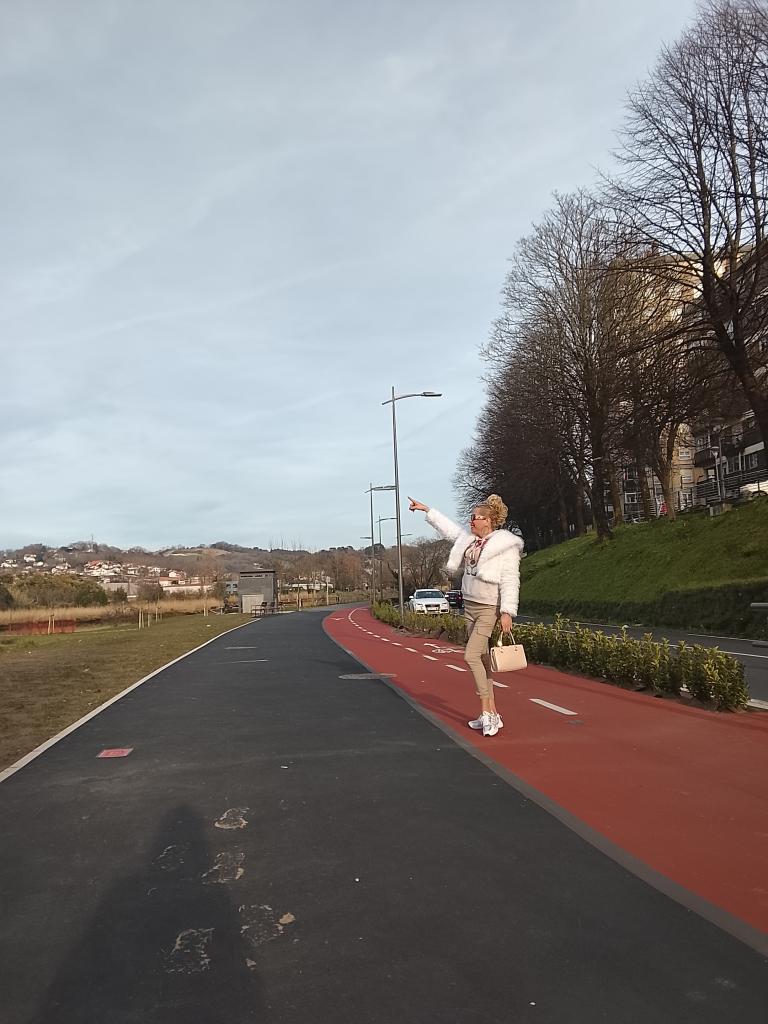 602457548: Transexual en Guipúzcoa