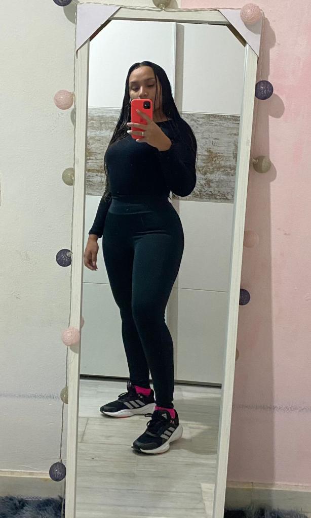 Chica busca chico en Granada: 