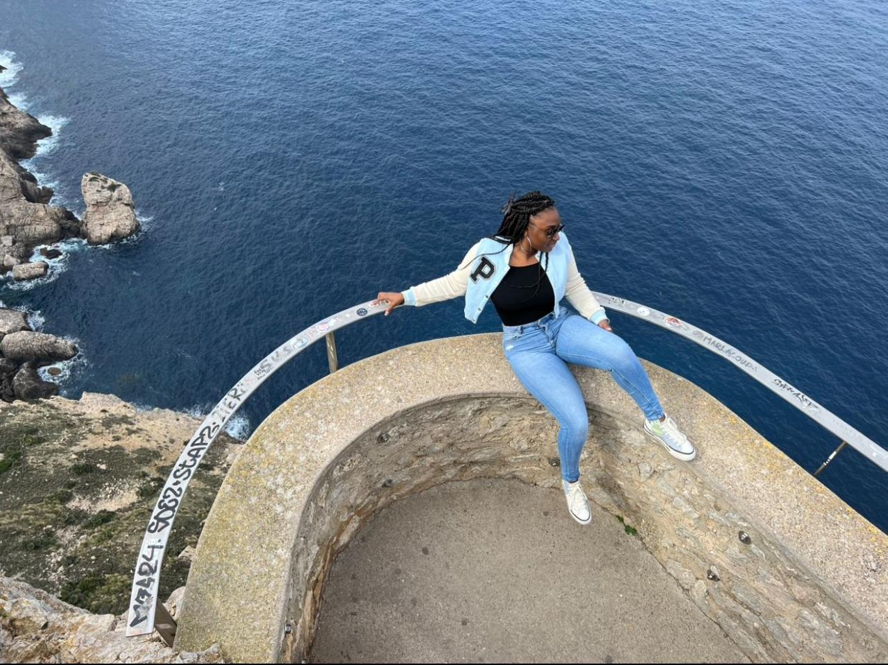 613791192: Chica busca chico en Málaga