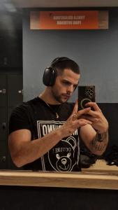 672549431: Chico busca chica en Madrid