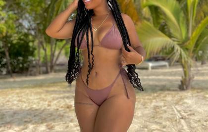 615498186: Chica busca chico en Gerona