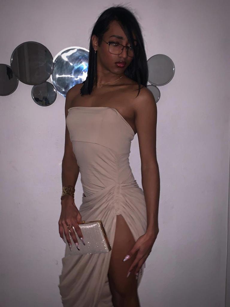 643989122: Travesti en La Rioja