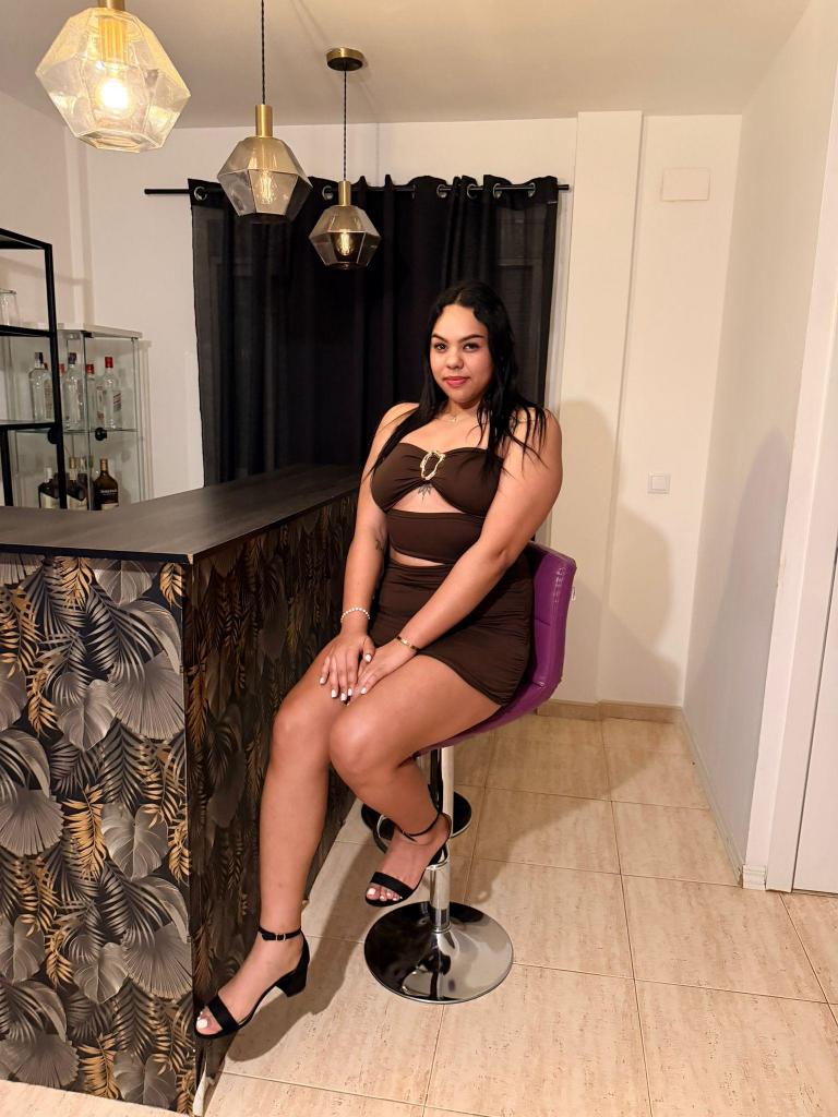 601929126: Chica busca chico en Valencia