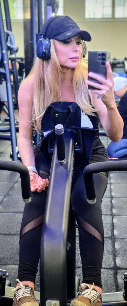 658573817: Transexual en Barcelona