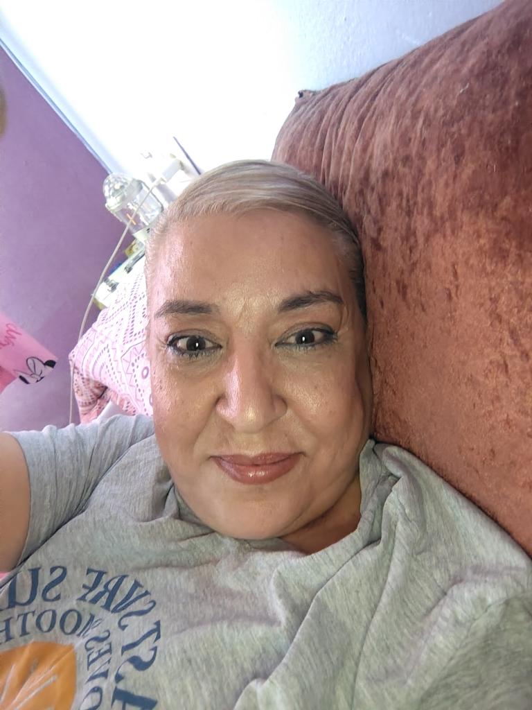 604365005: Chica busca chico en Badajoz