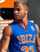 672808766: Chico busca chica en Barcelona