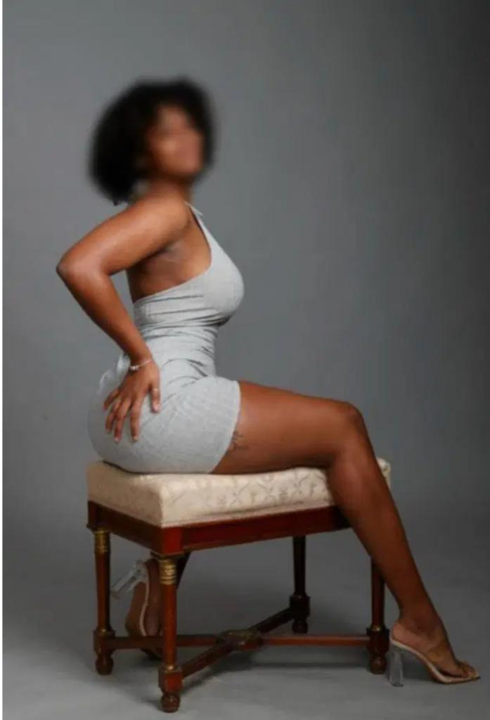 661405440: Chica busca chico en Burgos