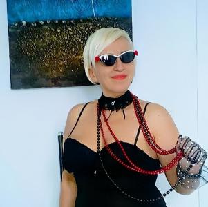 672107425: Chica busca chico en Alicante