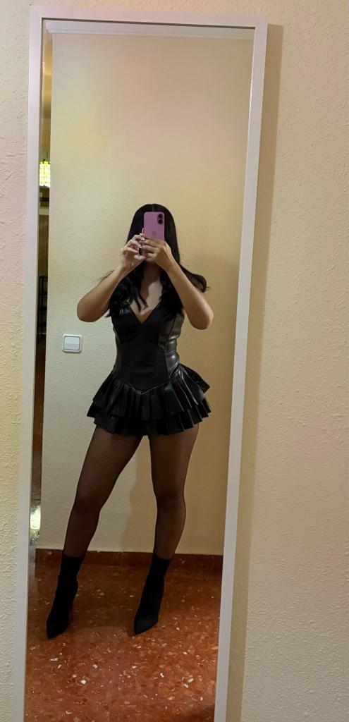 663236617: Chica busca chico en Málaga