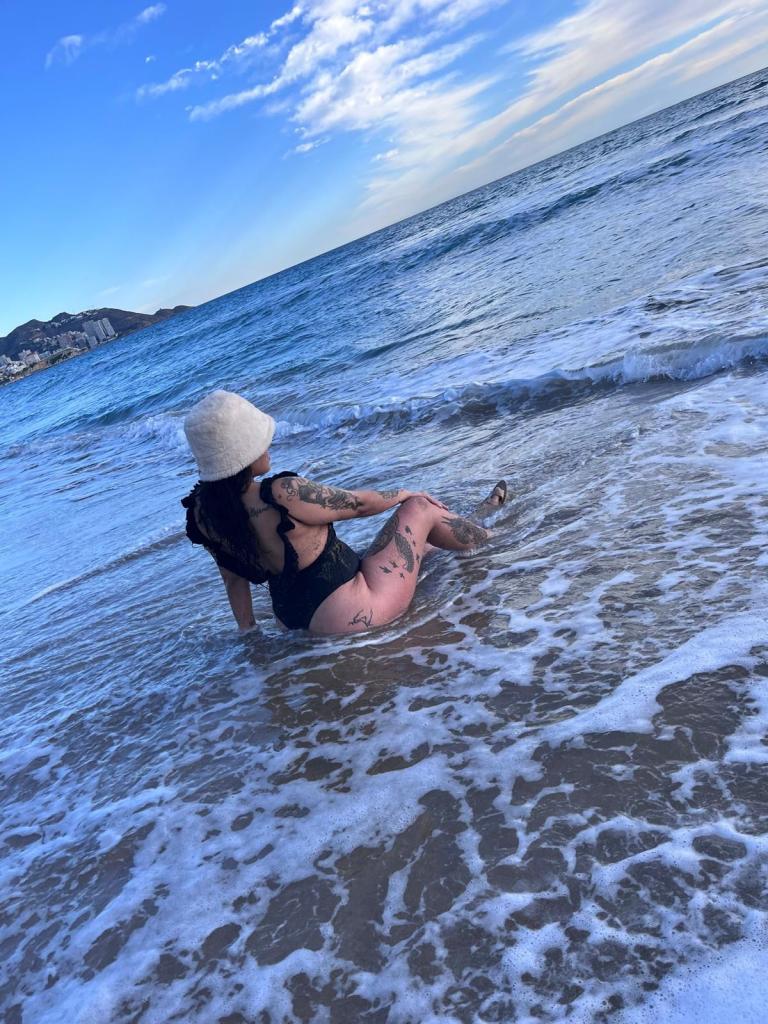 613255342: Chica busca chico en Alicante