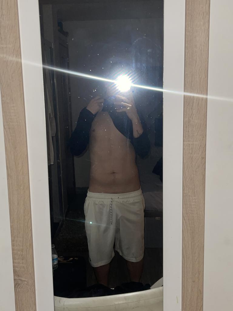 637104417: Chico busca chica en Valencia