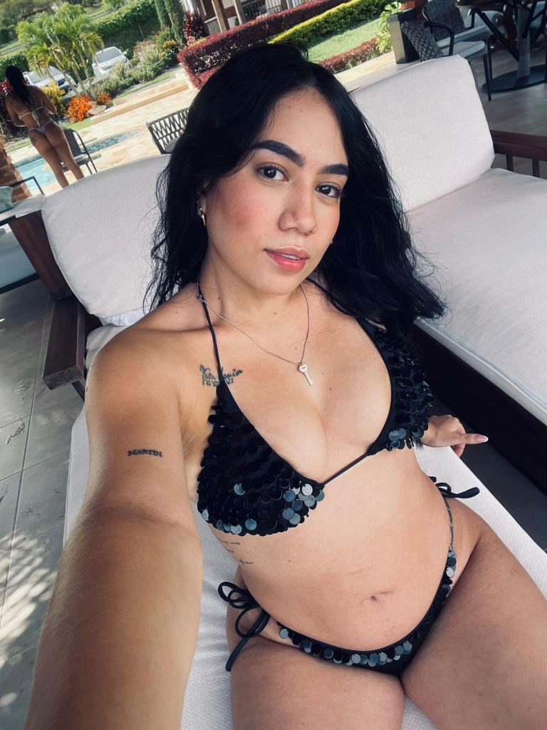 Chica busca chico en Almería: 