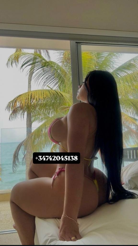 742045138: Chica busca chico en Madrid