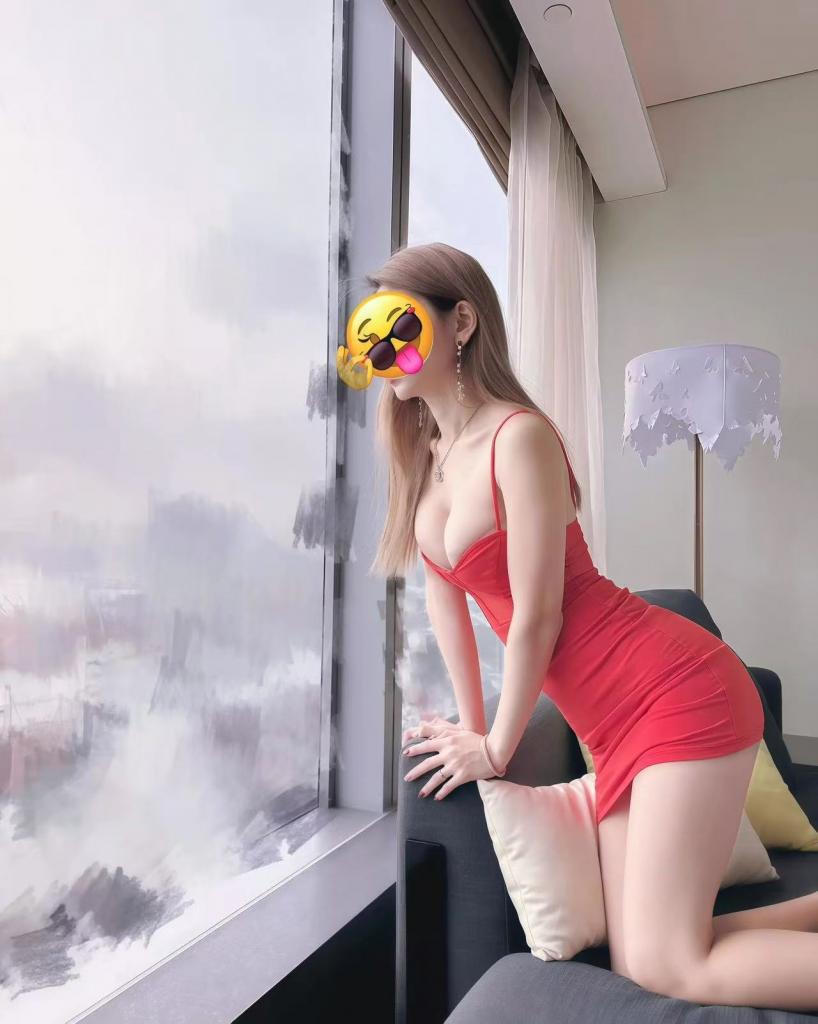 677688874: Chica busca chico en Madrid