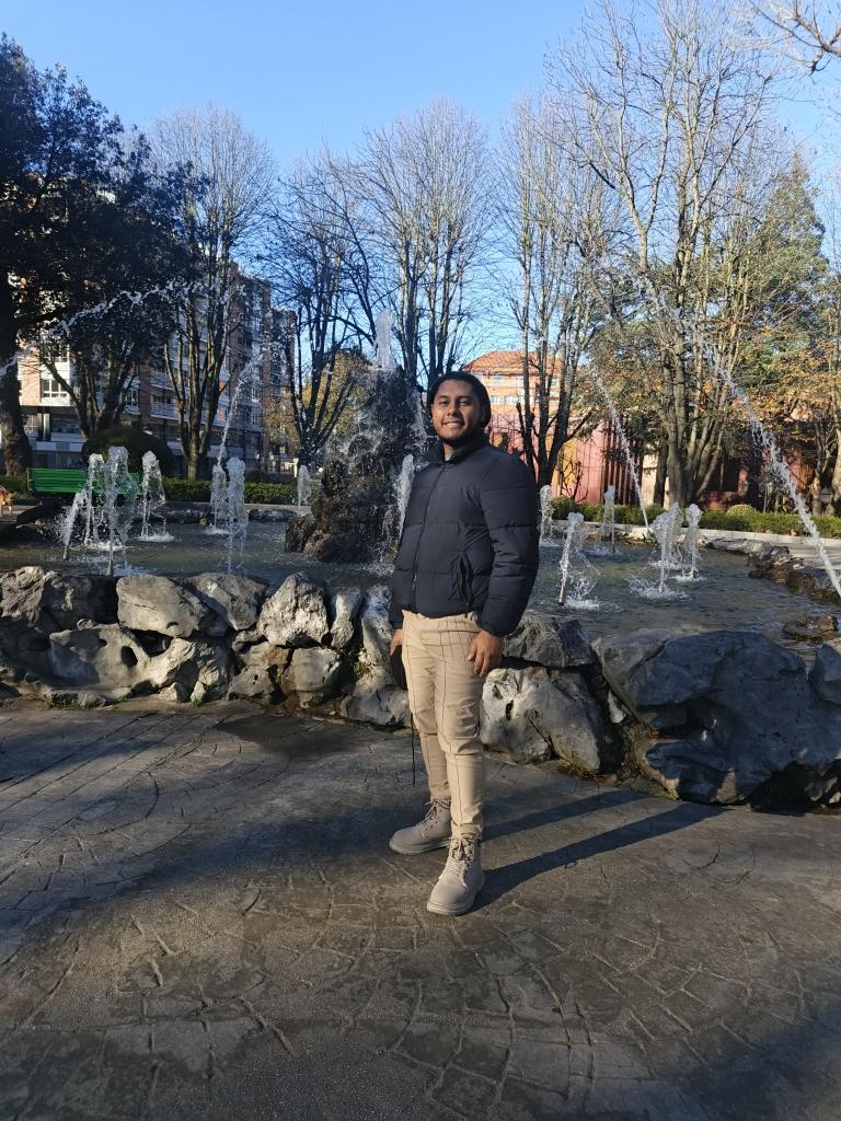 614249986: Chico busca chica en Lugo