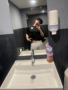 637104417: Chico busca chica en Valencia