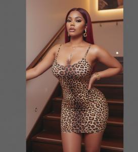 647721233: Chica busca chico en Murcia