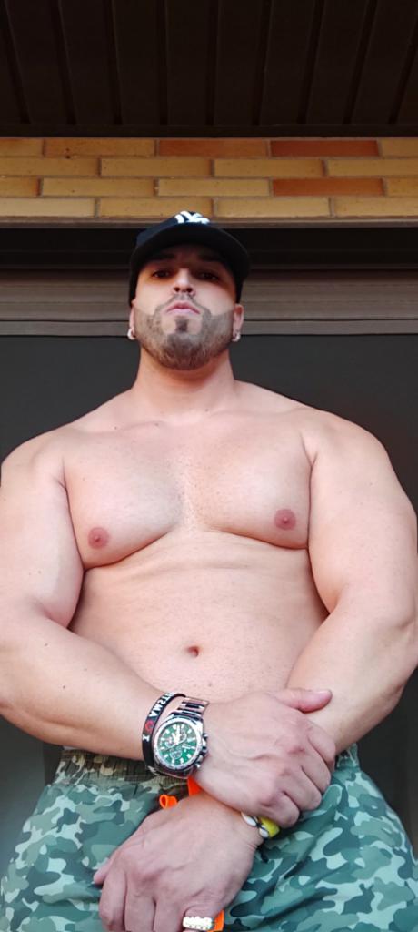 Chico busca chica en Castellón: 