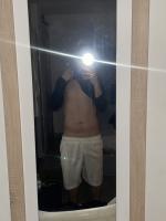 637104417: Chico busca chica en Valencia