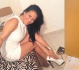 Chica busca chico en Cádiz: 