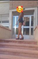 692964063: Chica busca chico en Madrid