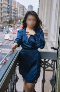 665790796: Chica busca chico en Ibiza