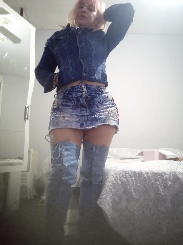 603994289: Chica busca chico en Lugo