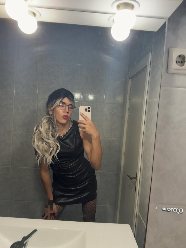 617380308: Travesti en Málaga