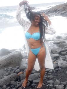 641010831: Chica busca chico en Sevilla