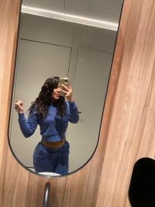 667717415: Chica busca chico en Málaga