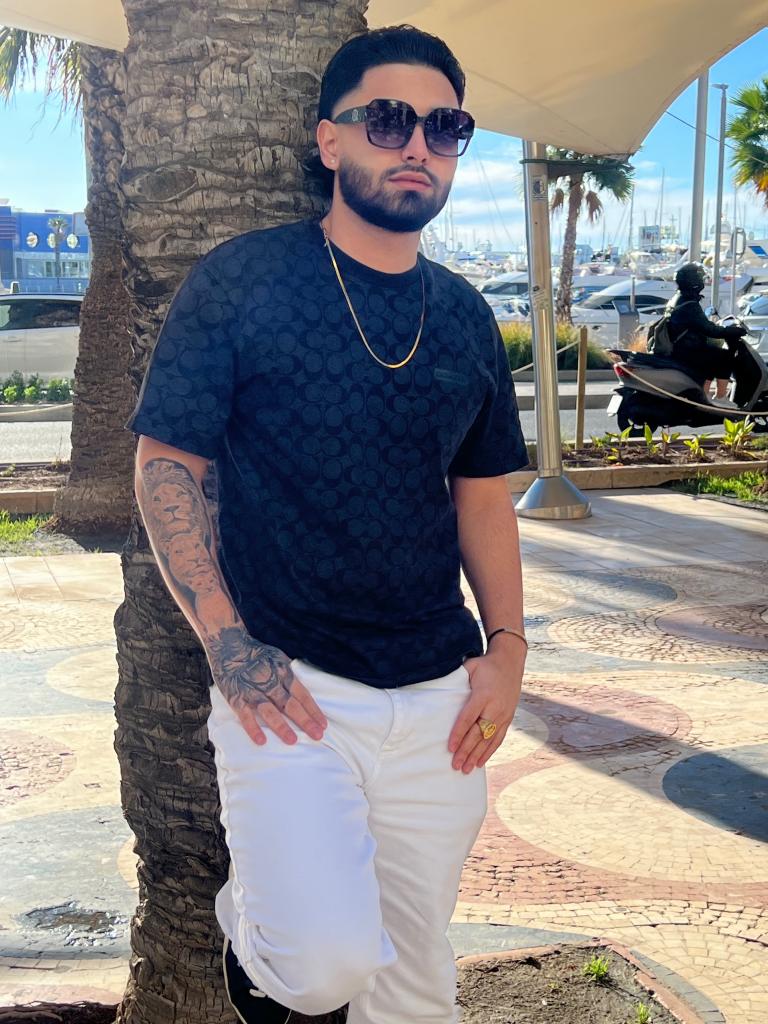 Chico busca chica en Alicante: 