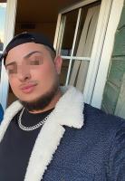 614569337: Chico busca chica en Cádiz