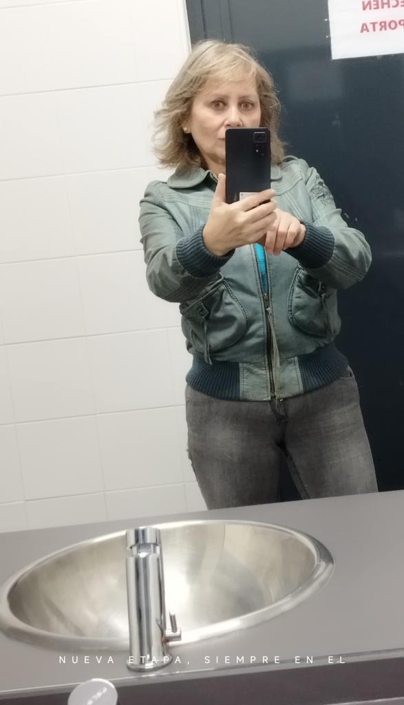 641557318: Chica busca chico en La Coruña