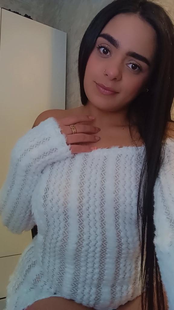 607917376: Chica busca chico en Murcia