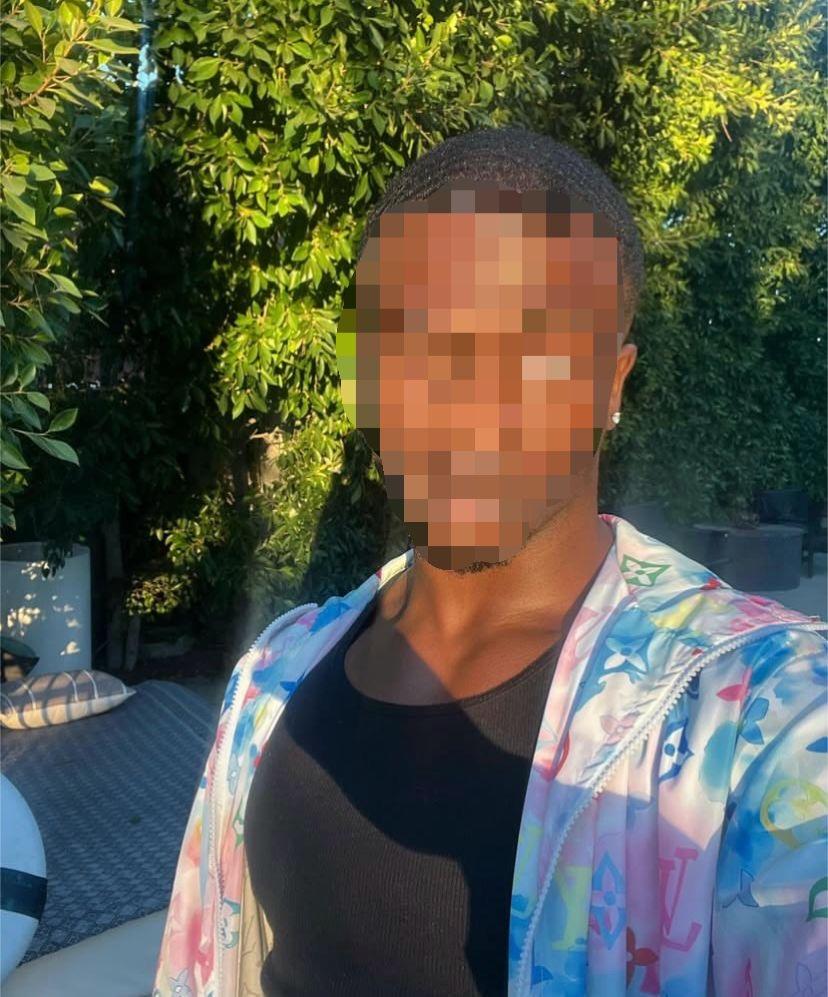 Chico busca chica en Sevilla: 