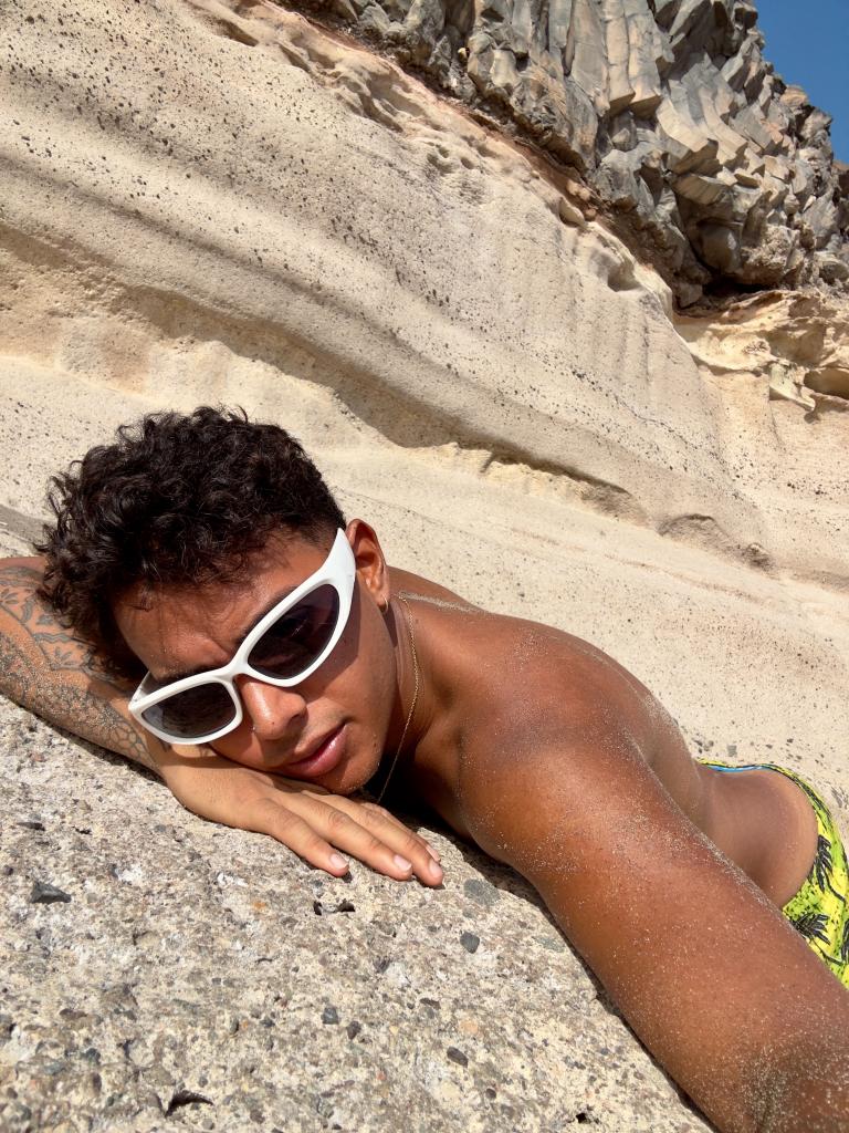 Chico busca chica en Cádiz: 